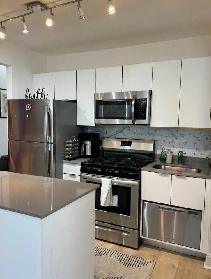 New Chic & Cozy 1Bd Apartment Near East River, Minutes From Central Park New York